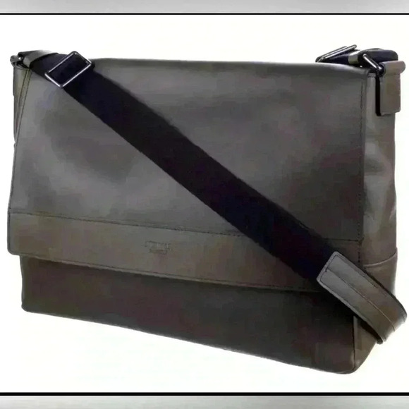🌟RARE BLACK🌟SHINOLA E/W East West
Messenger Bag  Navigator Leather Laptop - Picture 1 of 16